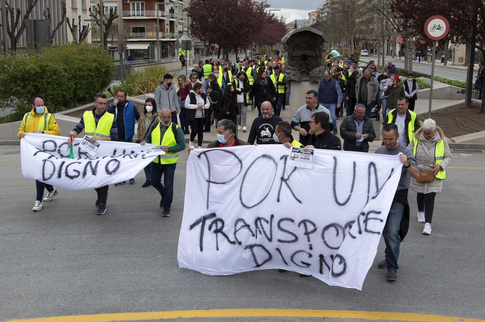 Así ha sido la huelga de los transportistas en Granada, en imágenes
