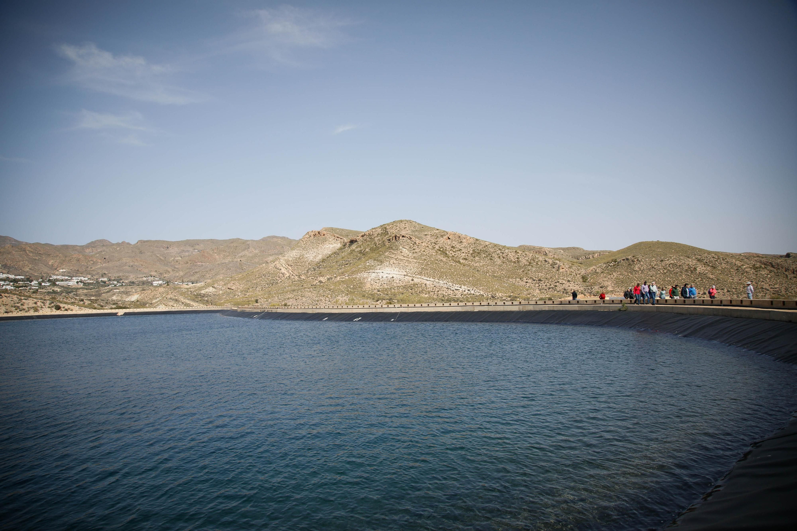 CUCN visita la desaladora de Carboneras y las balsas de Níjar