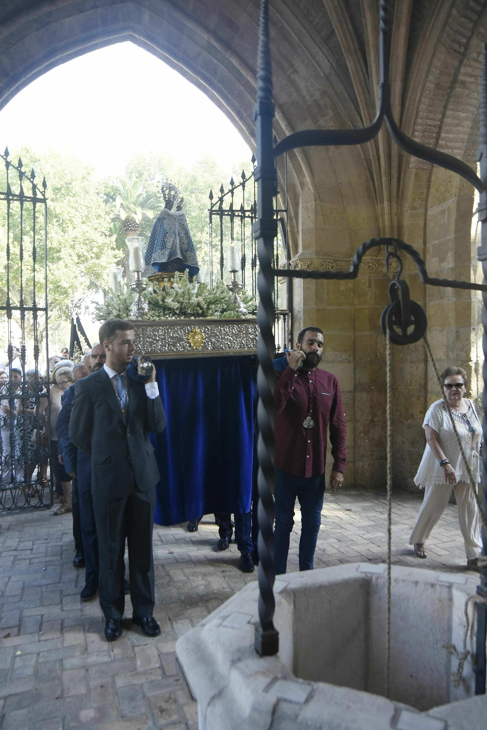 El primer traslado de la Fuensanta en el 25 aniversario de su Coronación, en fotografías