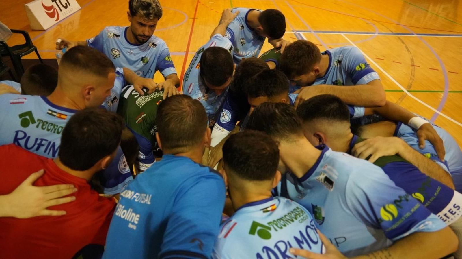 El equipo celeste, unido antes del último amistoso de la pretemporada.