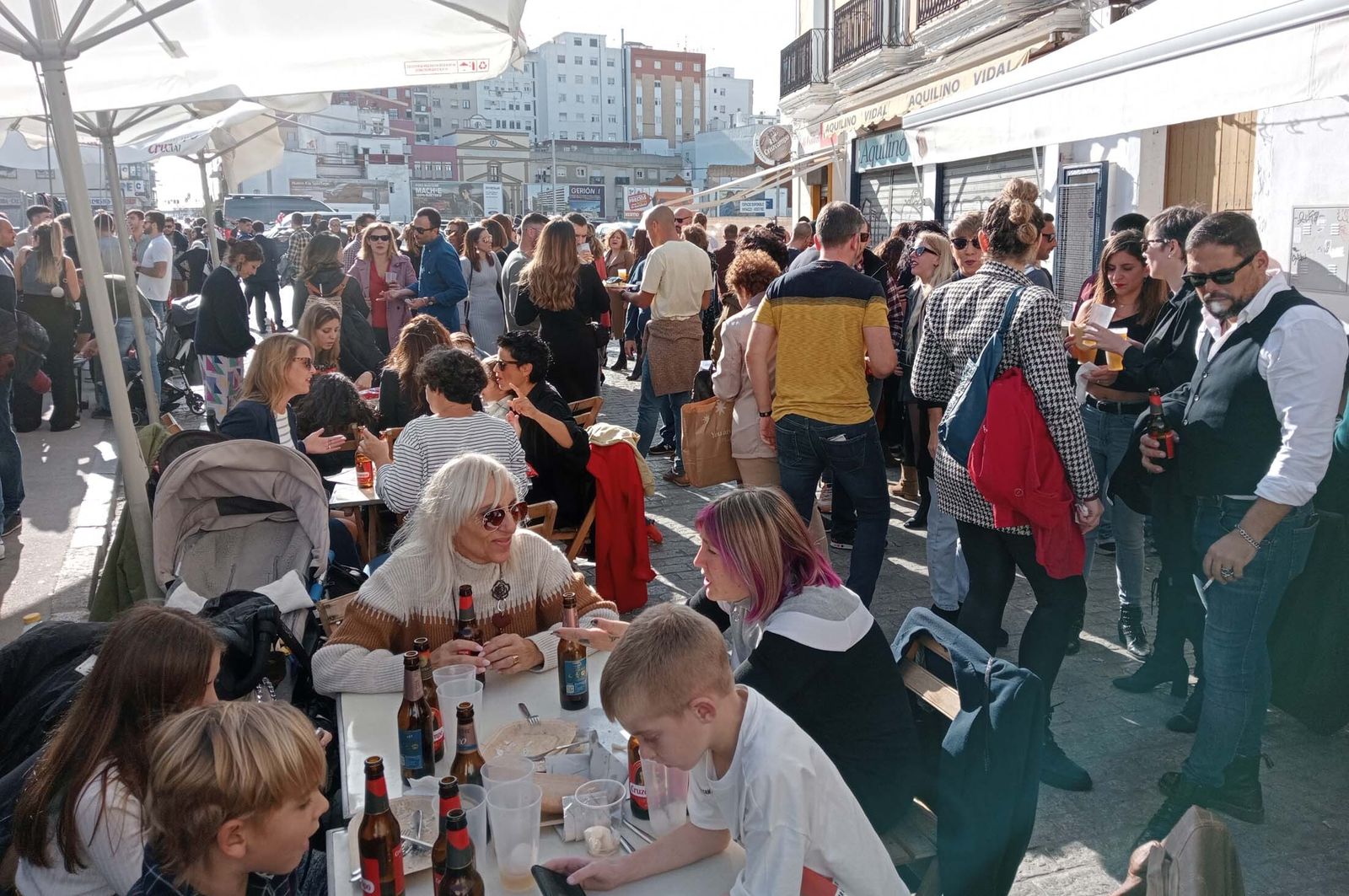 Imágenes del ambiente festivo del 31 de diciembre en Huelva