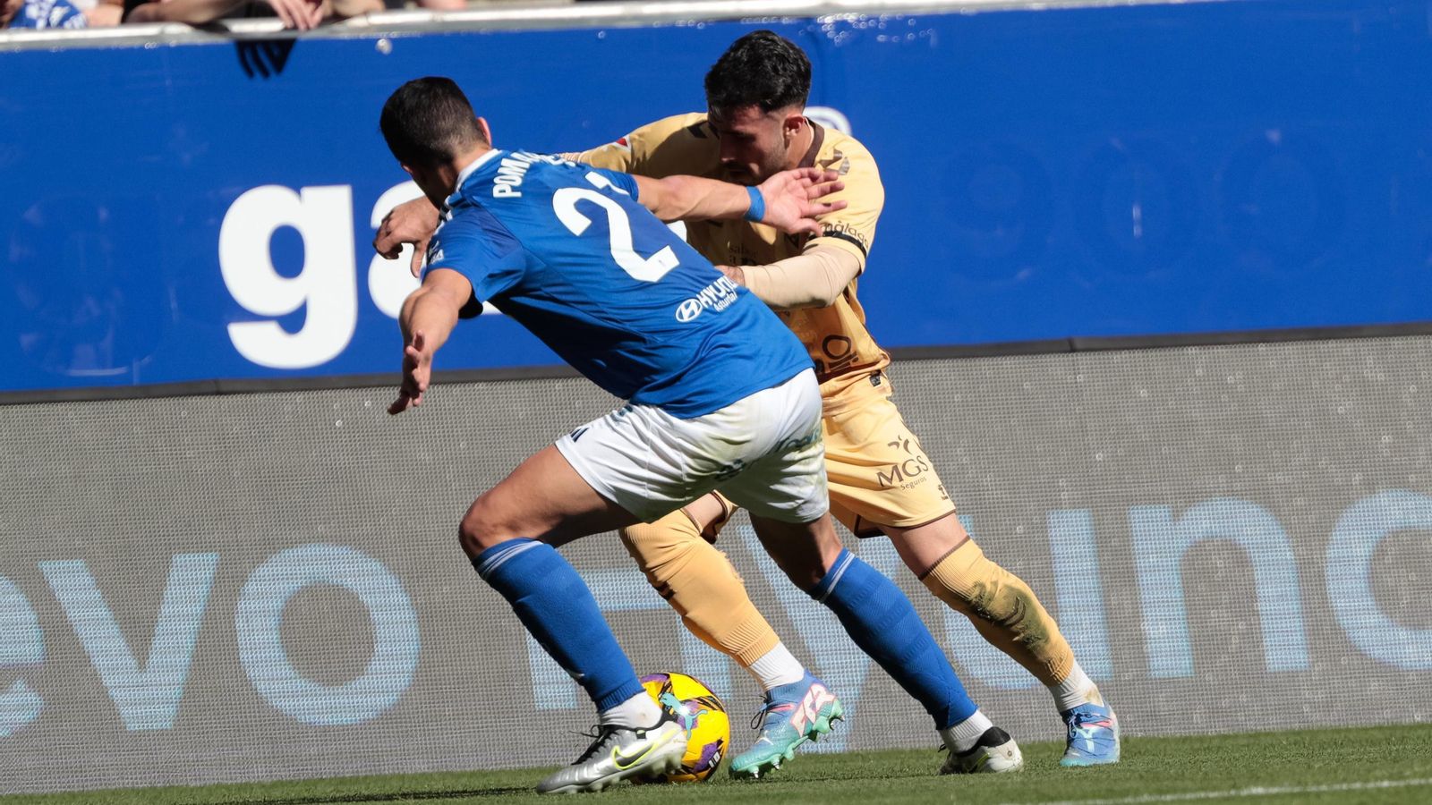 El Real Oviedo-Málaga CF, en fotos