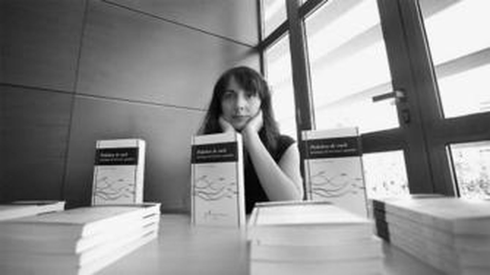 Silvia Grijalba presentó ayer en el Museo del Patrimonio Municipal de Málaga su antología del rock.