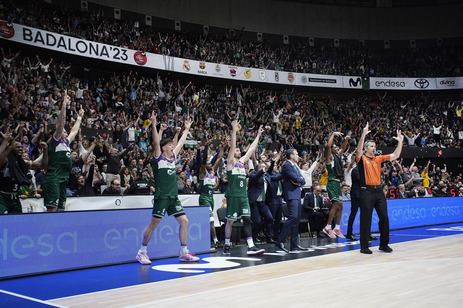 La plantilla del Unicaja celebra el pase a la final, en imágenes