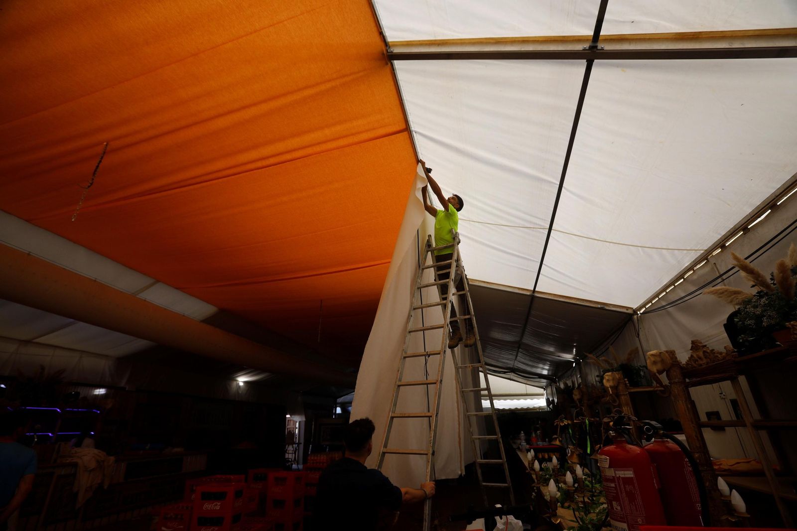 Los últimos retoques de la Feria, lista para acoger a los cordobeses