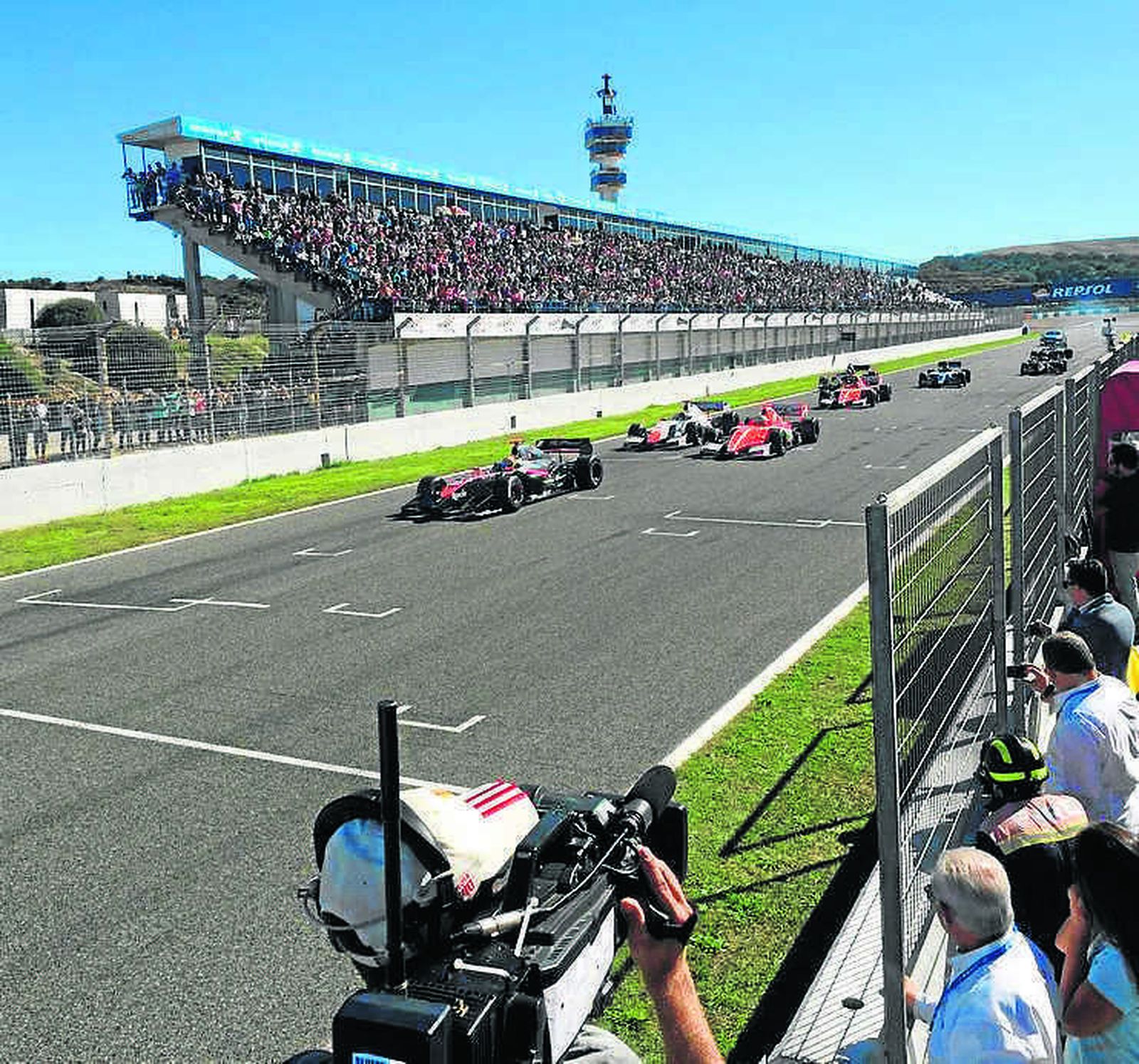 Un momento  de la pasada edición de la World Series Formula 3.5 V8, en el circuito  de Jerez.