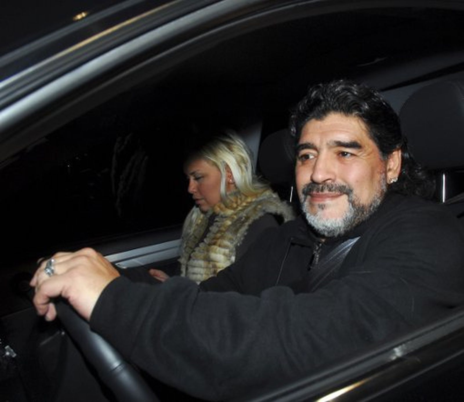 Maradona sufre un accidente de tráfico sin consecuencias