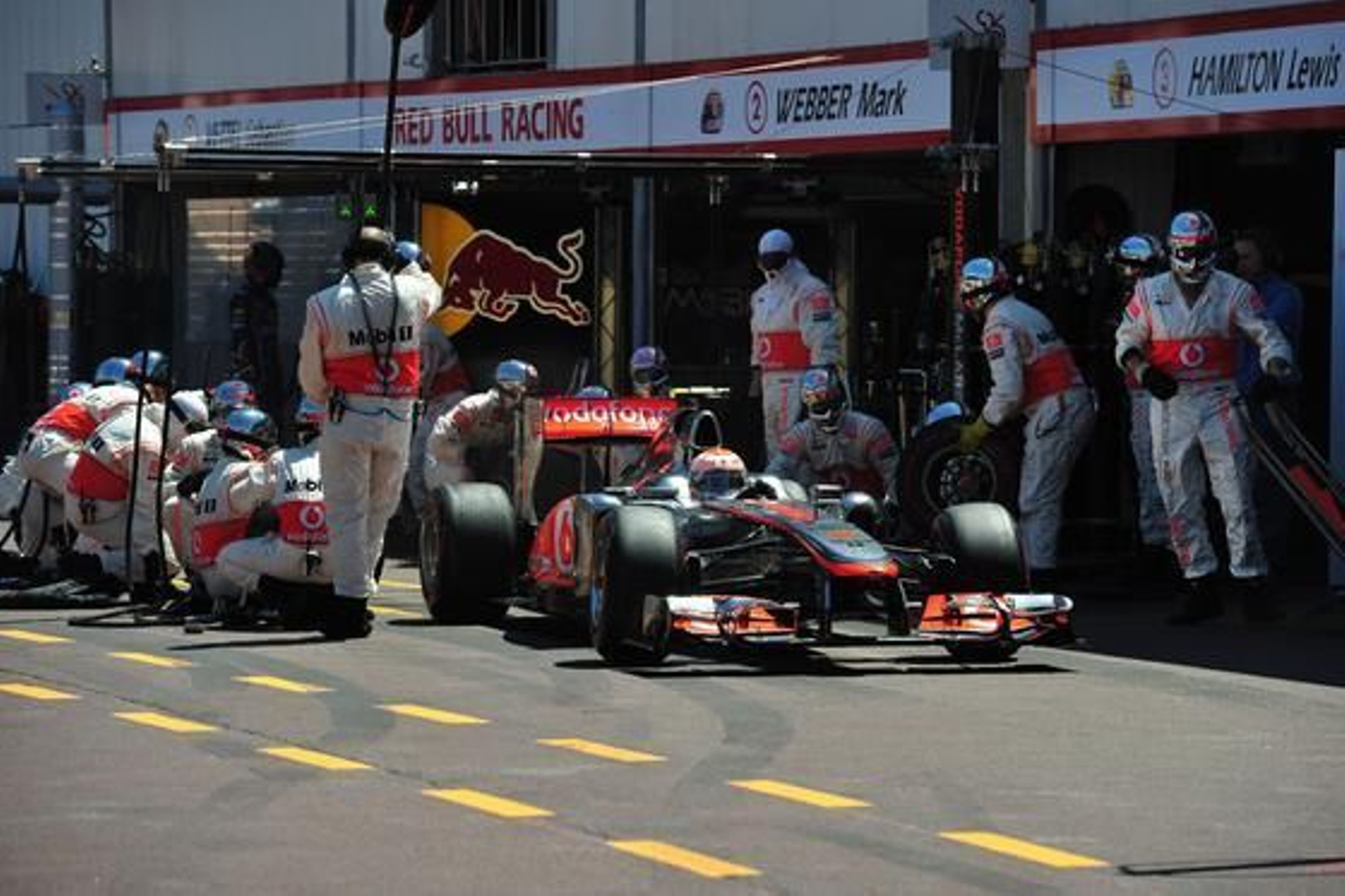 Parada en boxes de Jenson Button.

Foto: AFP Photo