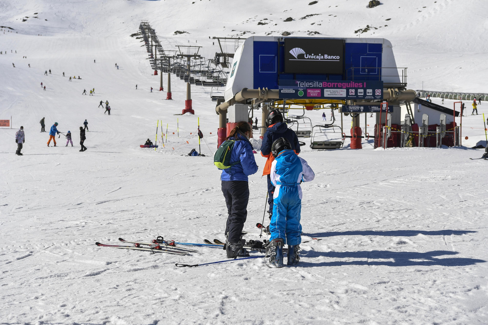 Fotos del último día de esquí en Sierra Nevada