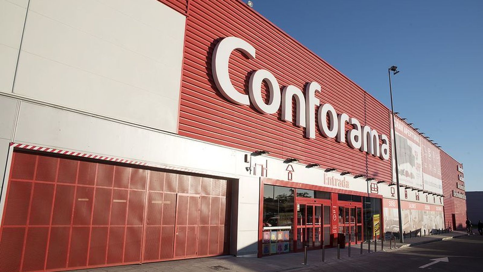 Nueva tienda Conforama en Alcalá de Guadaíra, Sevilla.