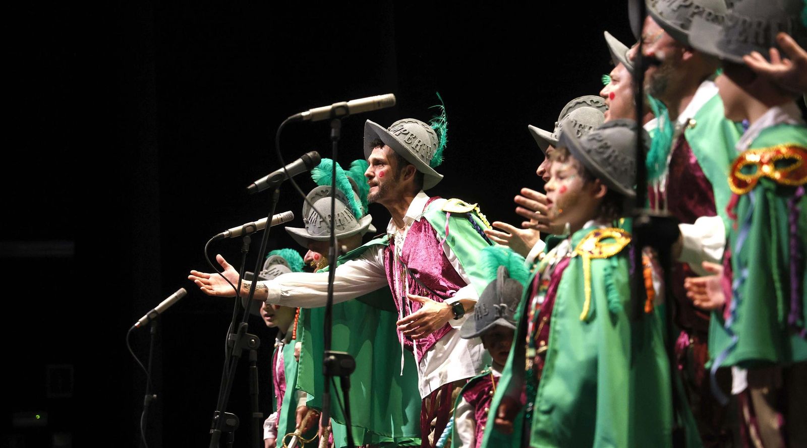 Fotos de las actuaciones del Carnaval de La Línea en el Palacio de Congresos