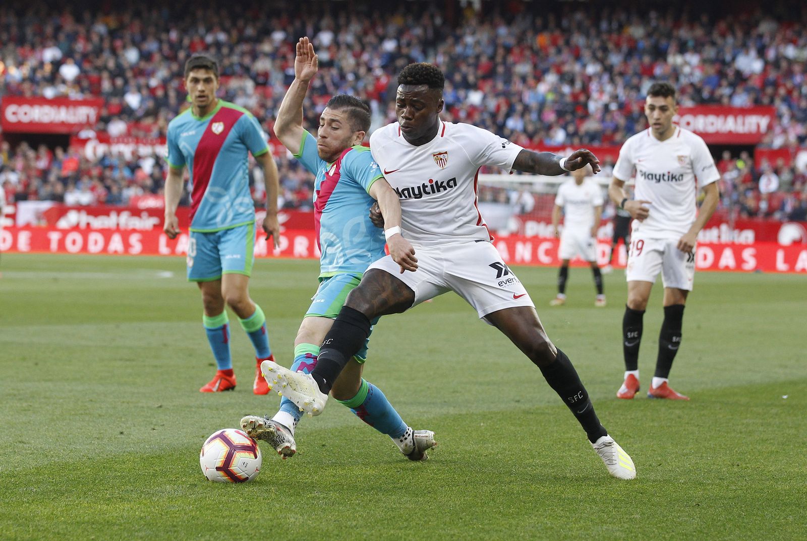 Todas las fotos del Sevilla-Rayo Vallecano