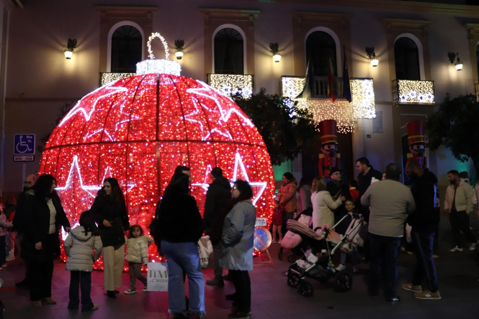 Inauguración del alumbrado especial de Navidad en Montilla
