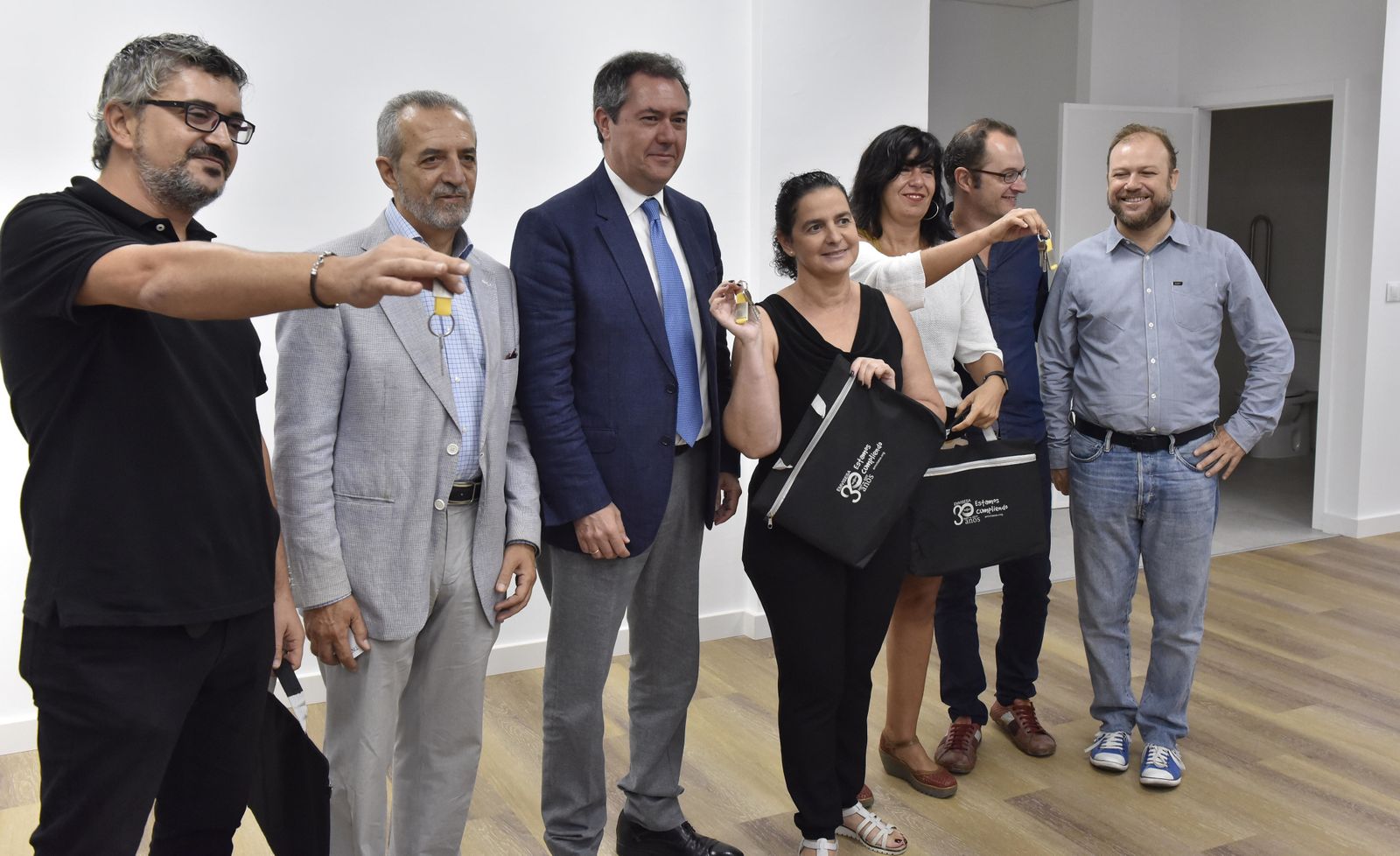 Aviso de Espadas a los derrochadores de agua