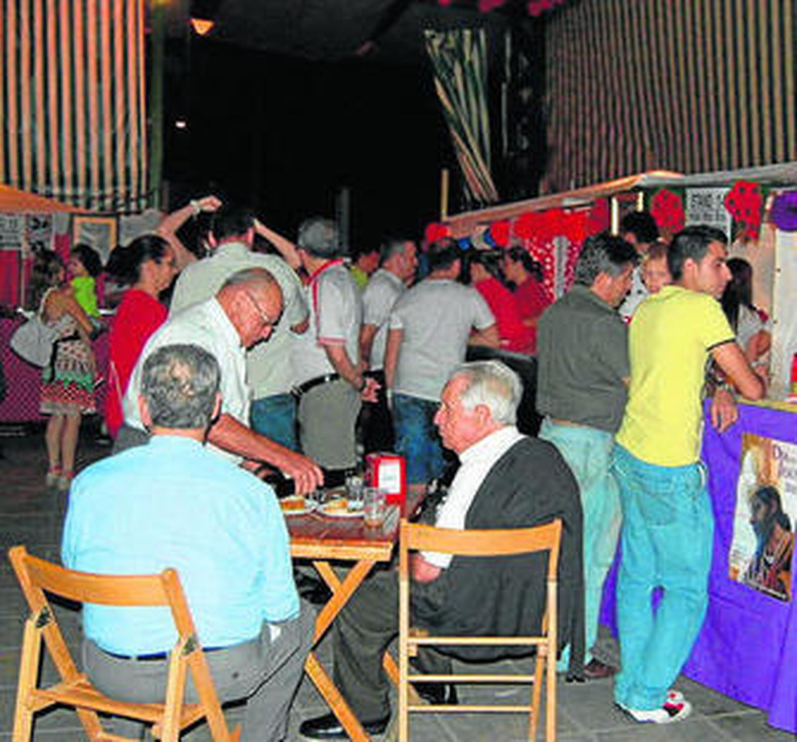 Un momento de la celebración de la Feria de la Tapa Cofrade.