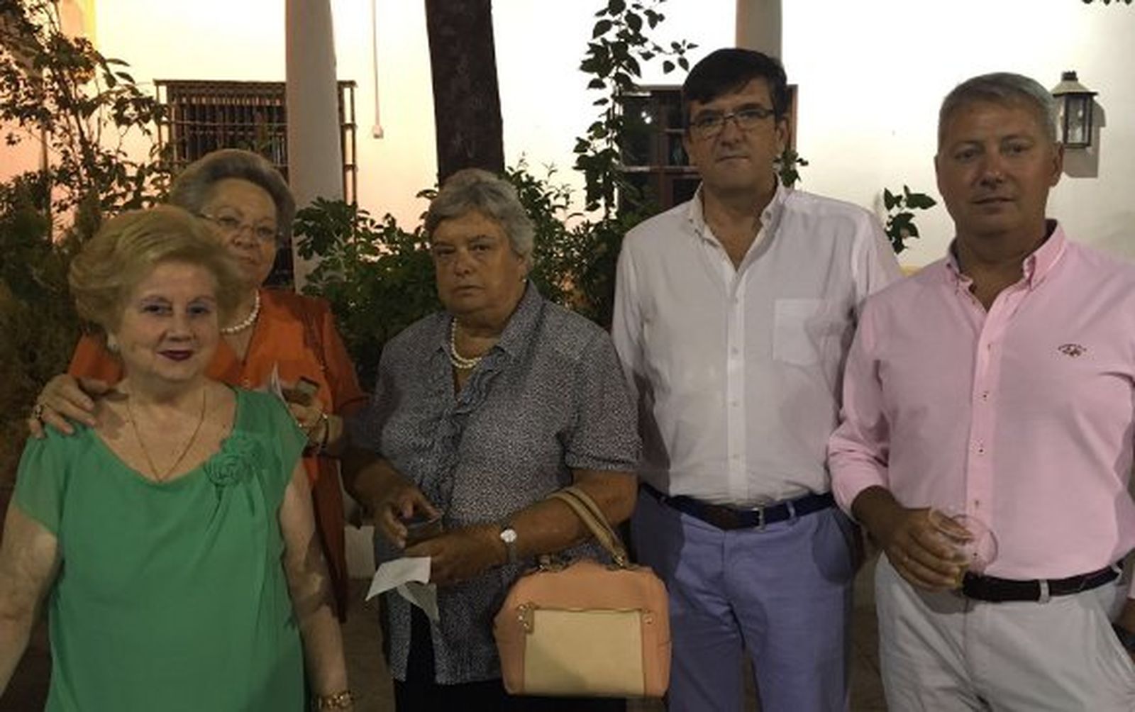 Rosario Ravina, Ana María Millán, Ana Lacave, Ramón Guilloto y Jose Antonio Lima.

Foto: Ignacio Casas de Ciria