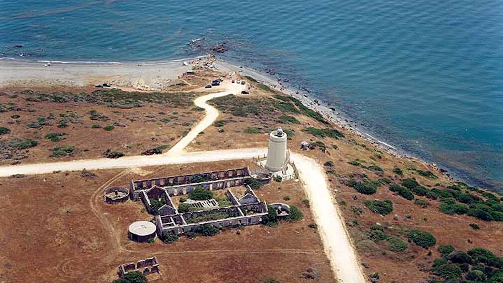 Faro de Punta Carbonera