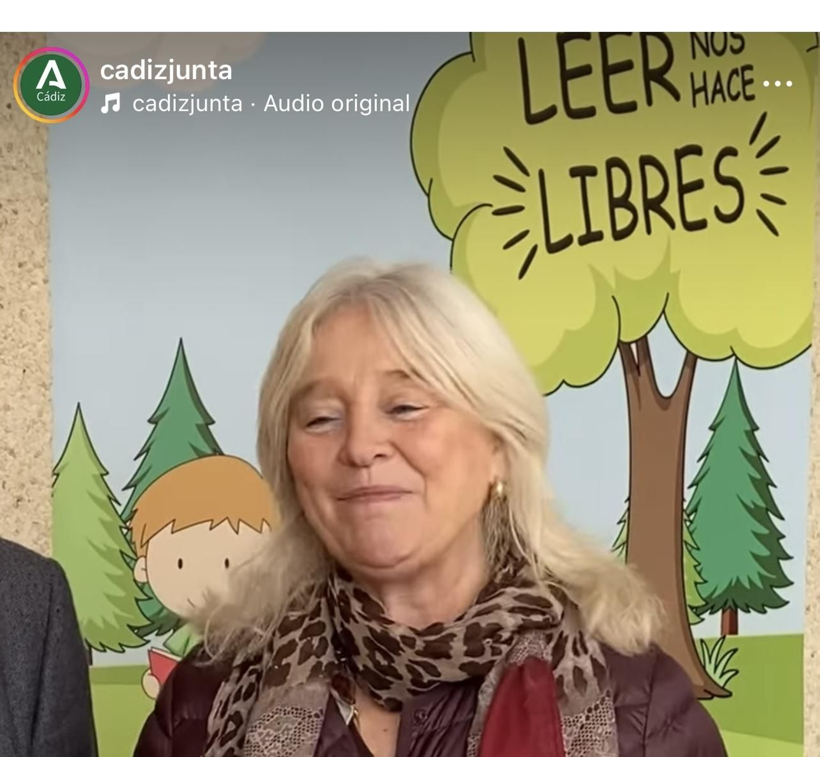 El único libro que ha leído es el Misalito Regina