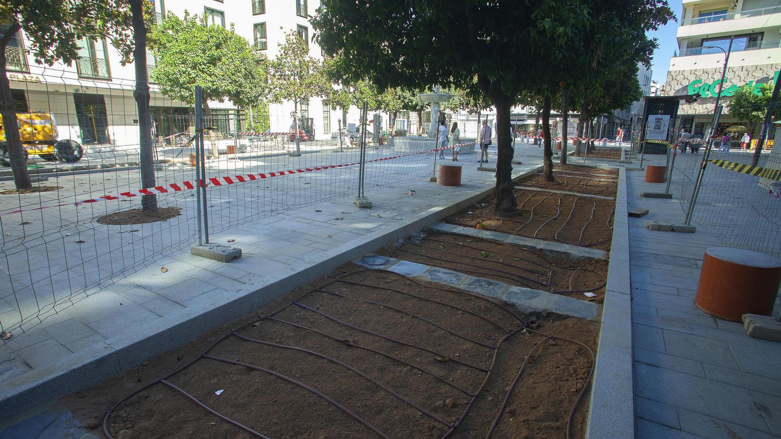 Uno de los parterres que todavía están por plantar.