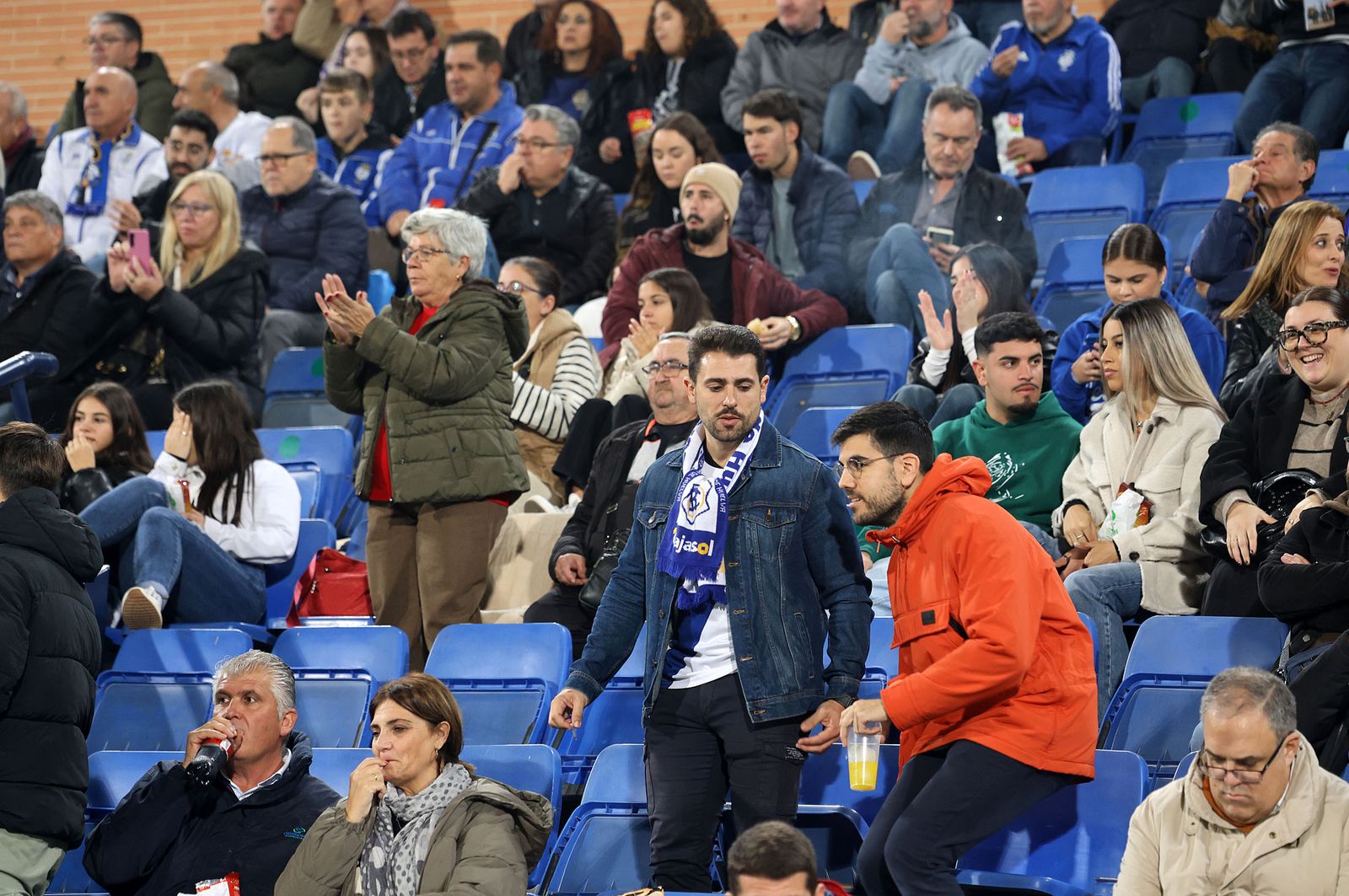 Búscate en las gradas del Nuevo Colombino en el Recre-Intercity