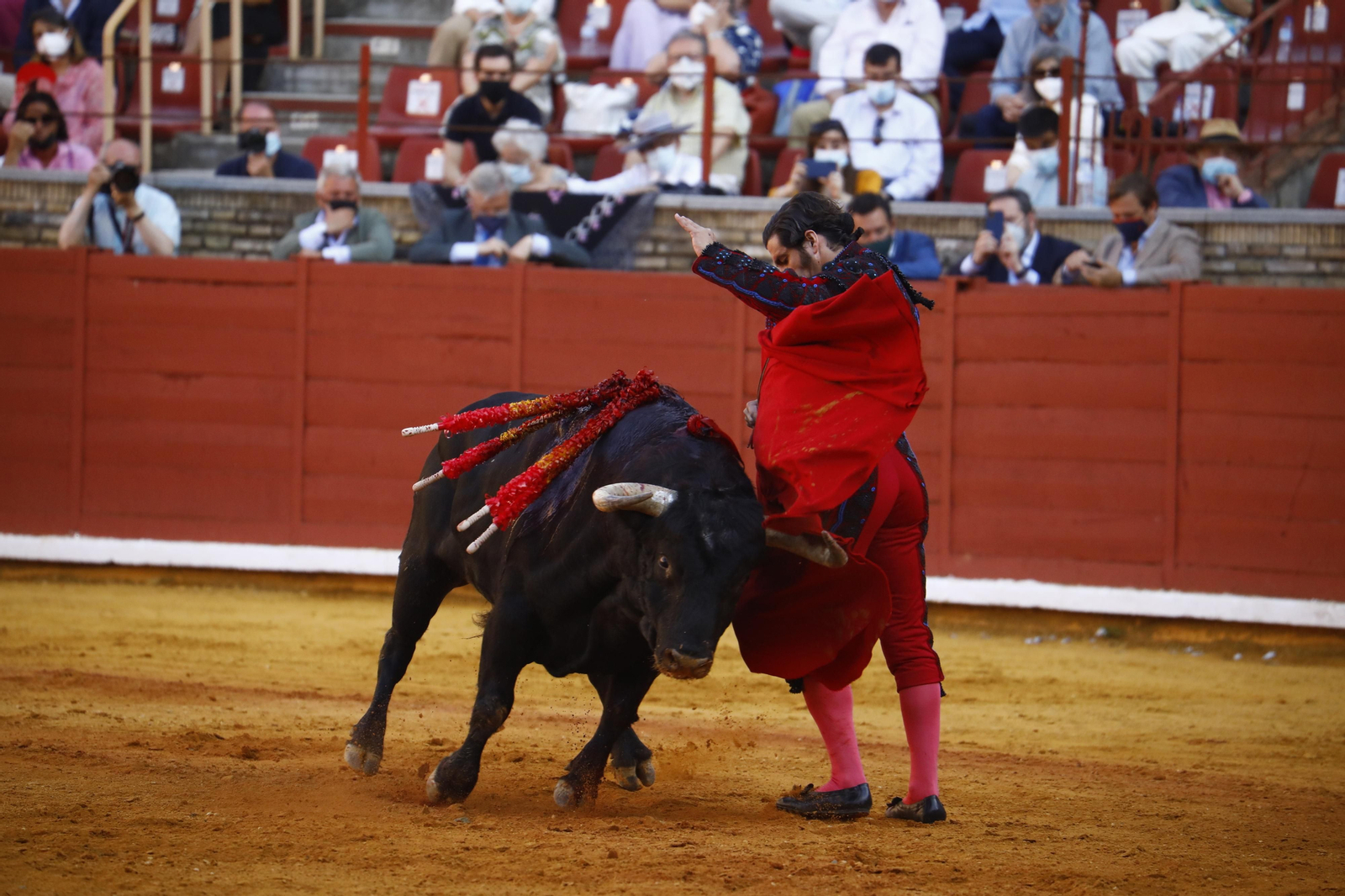 El mano a mano de Finito y Morante en la Feria Taurina de Córdoba, en imágenes