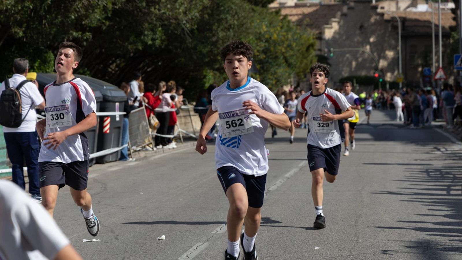 La carrera escolar de “La Gloria” que aúna inclusión y solidaridad, en imágenes