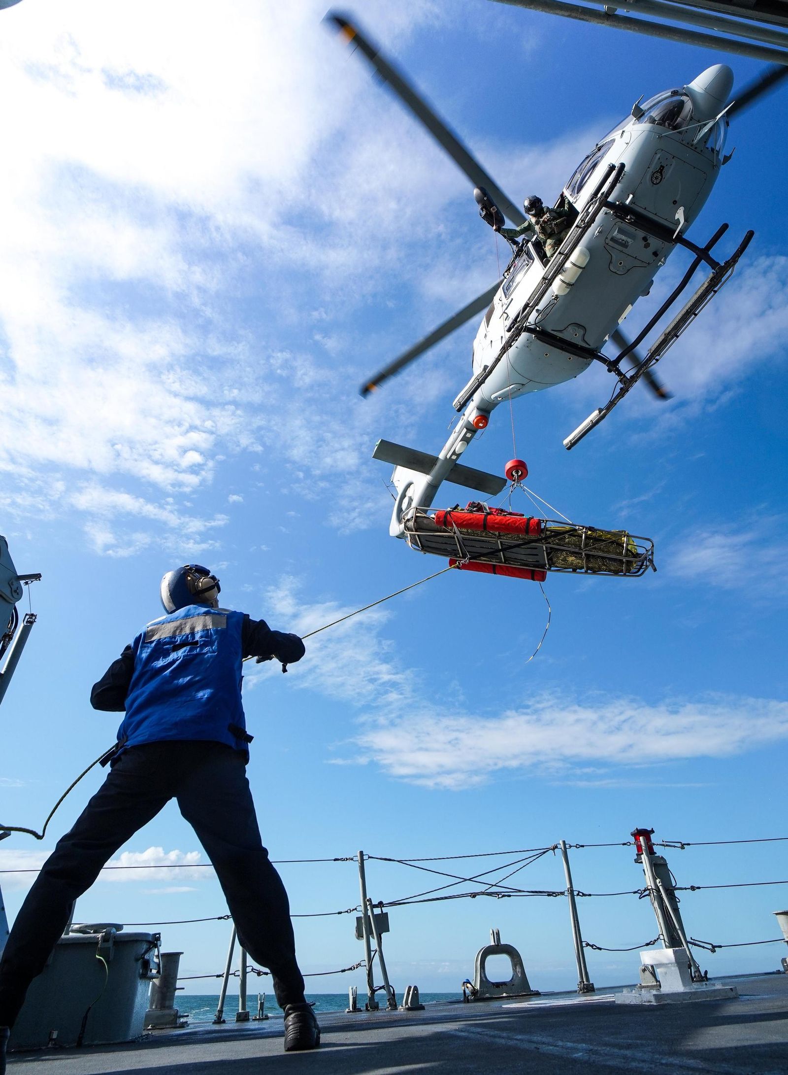 Las fotos del mayor ejercicio de los últimos años en el Estrecho de Gibraltar y el Golfo de Cádiz de la Armada y la OTAN