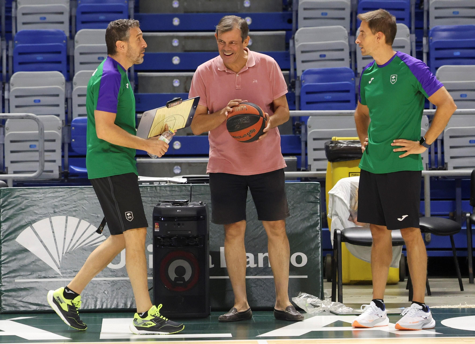 El Unicaja trabaja antes de ir a Murcia
