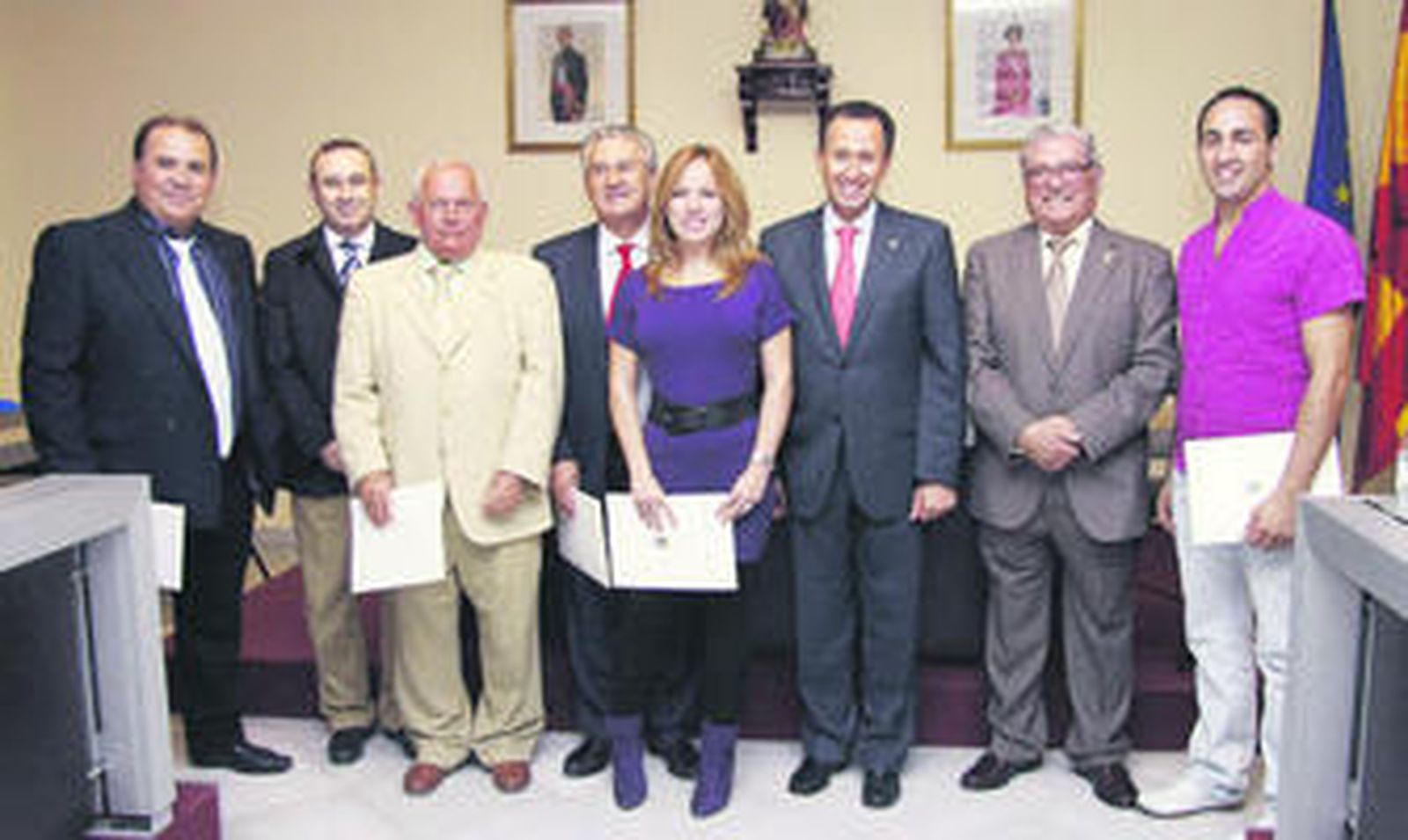Un momento de la presentación de los Reyes Magos, la Estrella de Oriente y el Cartero Real celebrada ayer en el Salón de Plenos.