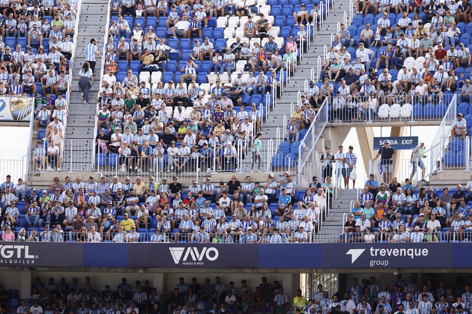 Búscate en las gradas de La Rosaleda durante el Málaga-Andorra