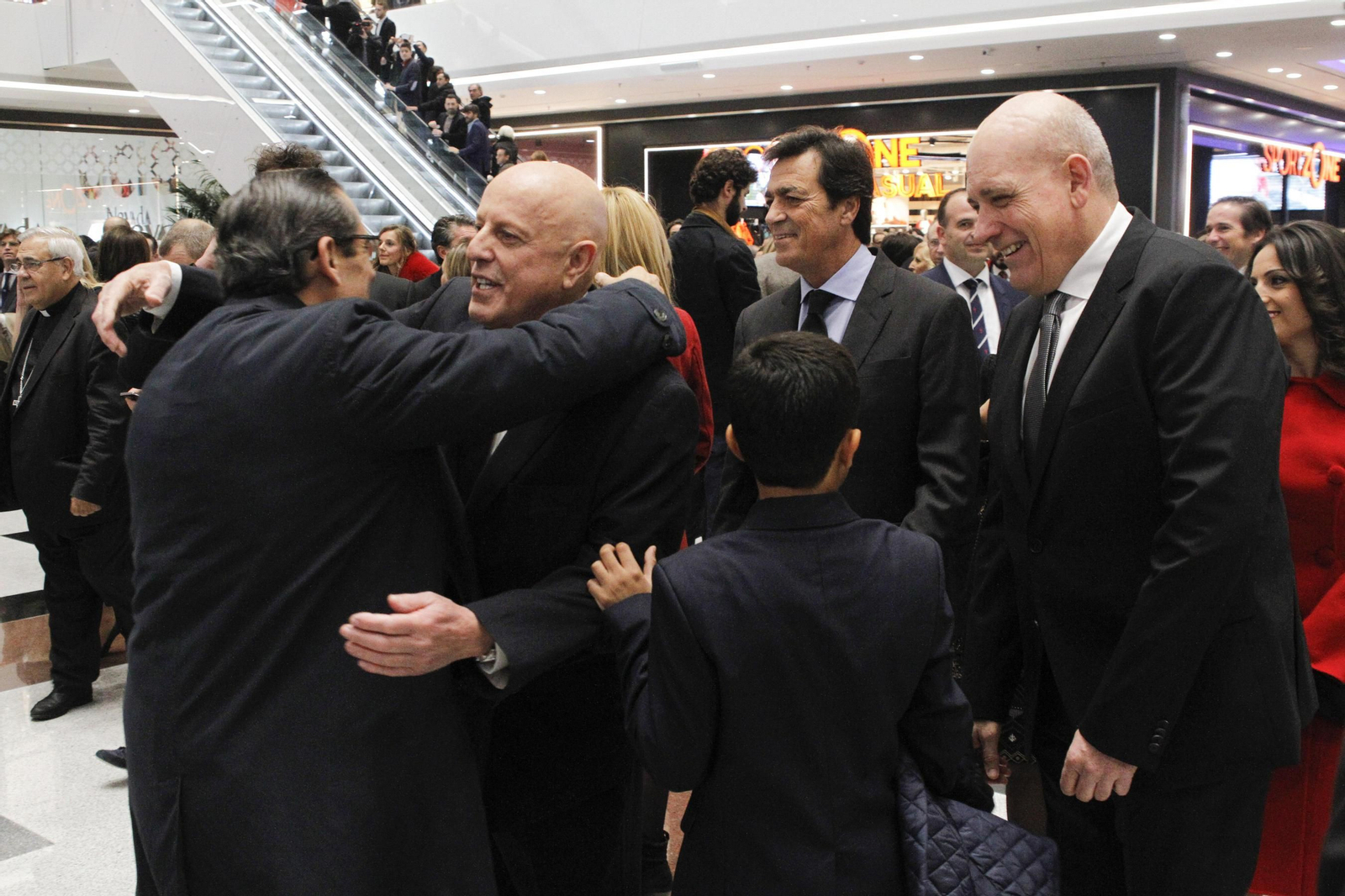 Fiesta en Granada por la apertura del Nevada