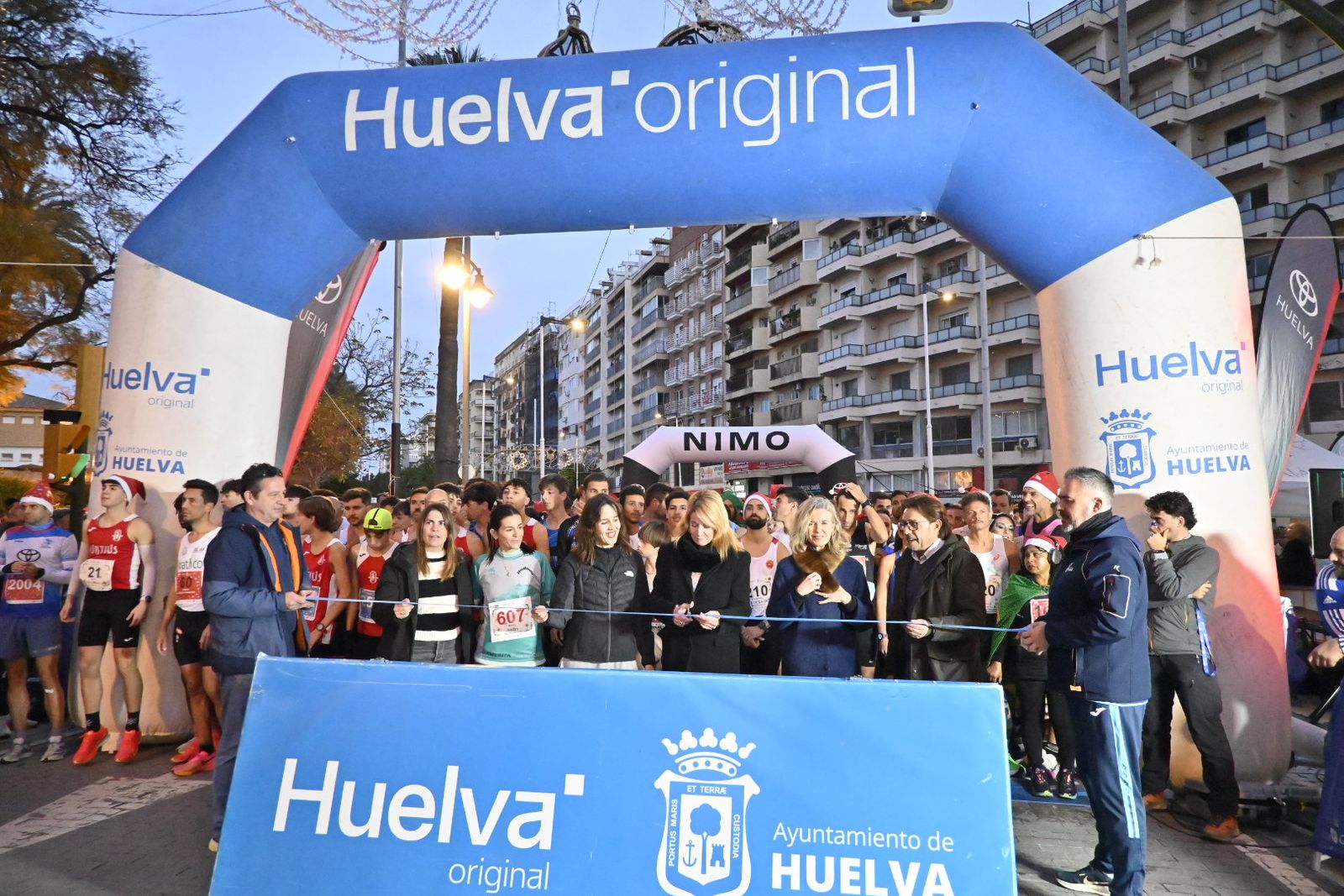 Búscate en las mejores fotografías de la San Silvestre de Huelva 2025
