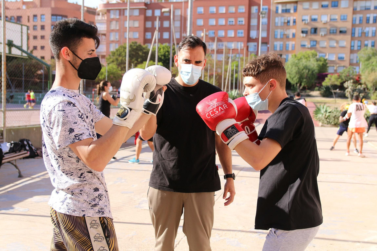 Fotogalería del entrenamiento del Almería Boxing.