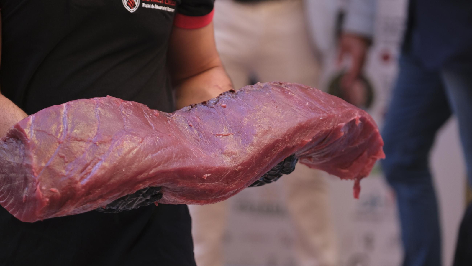 El ronqueo del atún de Almadraba en el Espacio Gastronómico Tony García, en imágenes