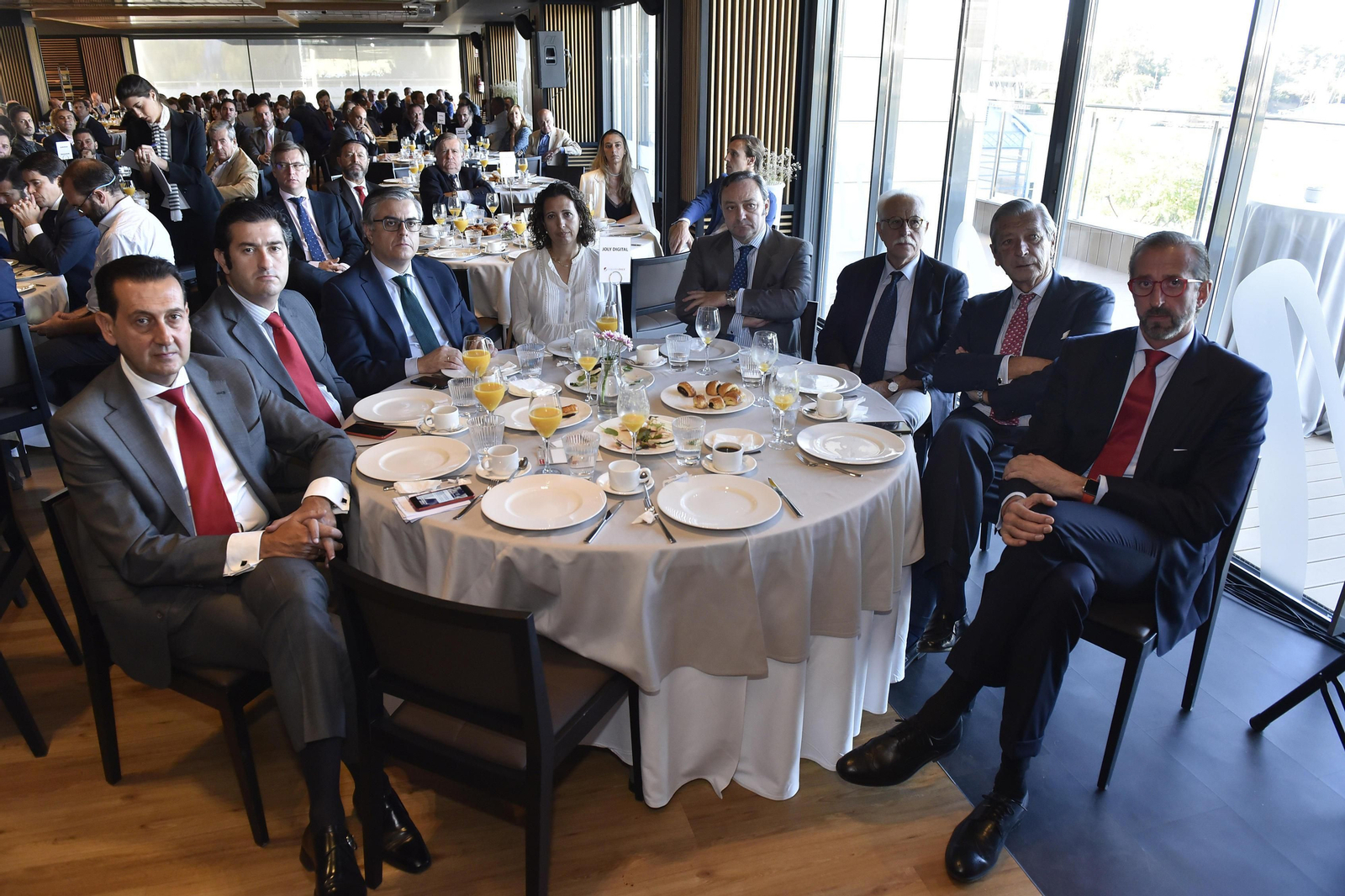 El Desayuno Informativo del Grupo Joly con Juan Espadas, en imágenes