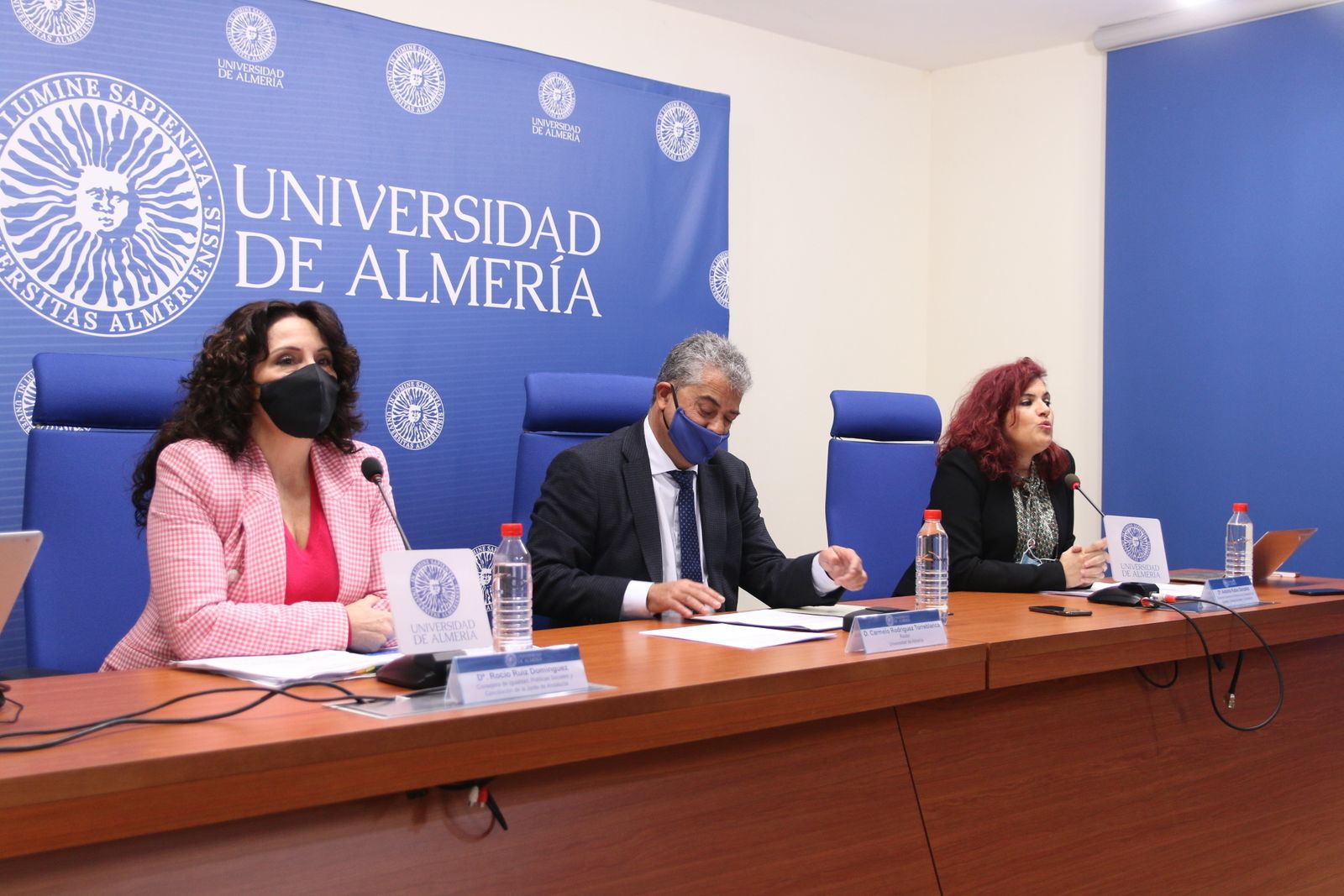 La UAL pone la base científica de la nueva guía de buenas prácticas para las TIC en menores