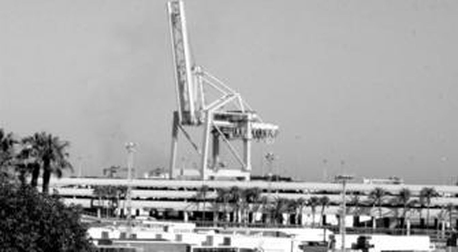 Imagen de la parte alta del edificio de aparcamientos donde se instalará el helipuerto.