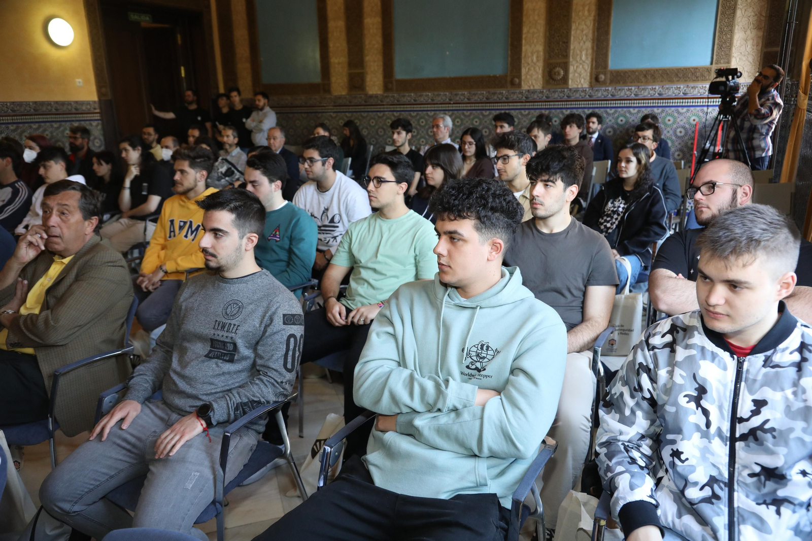 Asistentes a las jornadas celebradas en el Rectorado de la UCO.