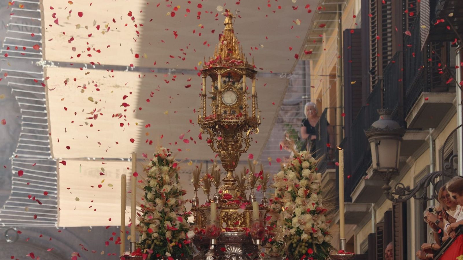La Crónica del Corpus Christi de Granada 2026: Granada consagró su ...