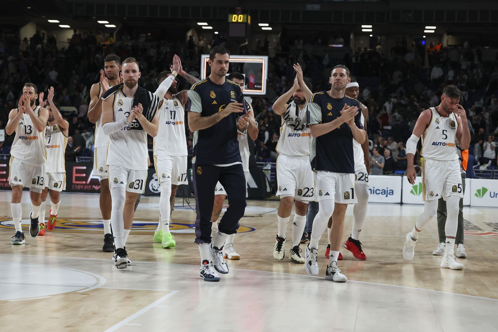El Real Madrid tras ganar en Vitoria