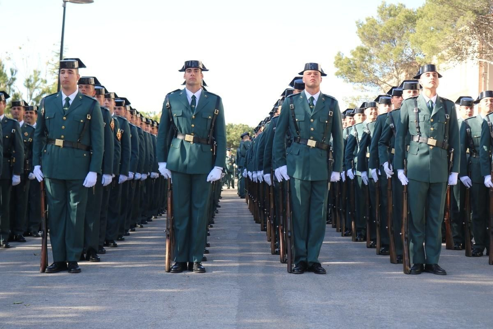 En imágenes: así ha sido la jura de bandera de la Guardia Civil presidida por el rey Felipe VI