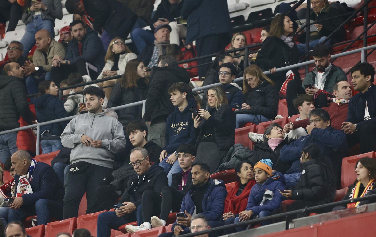 Búscate en el partido Sevilla Valencia