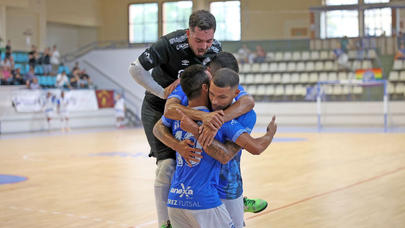 Los jugadores del Xerez Futsal quieren seguir celebrando goles en Jaén