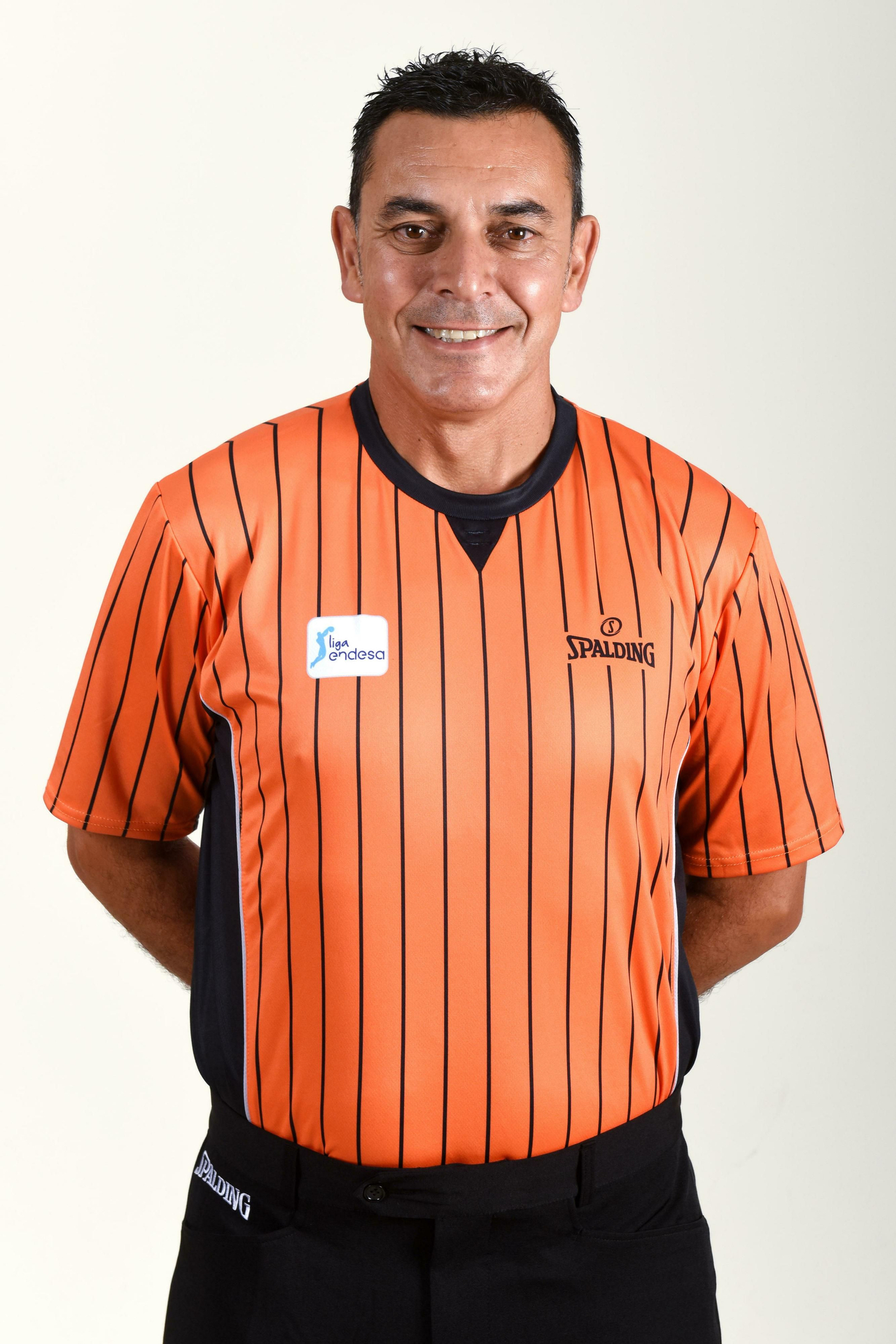 José Antonio Martín Bertrán, árbitro principal.