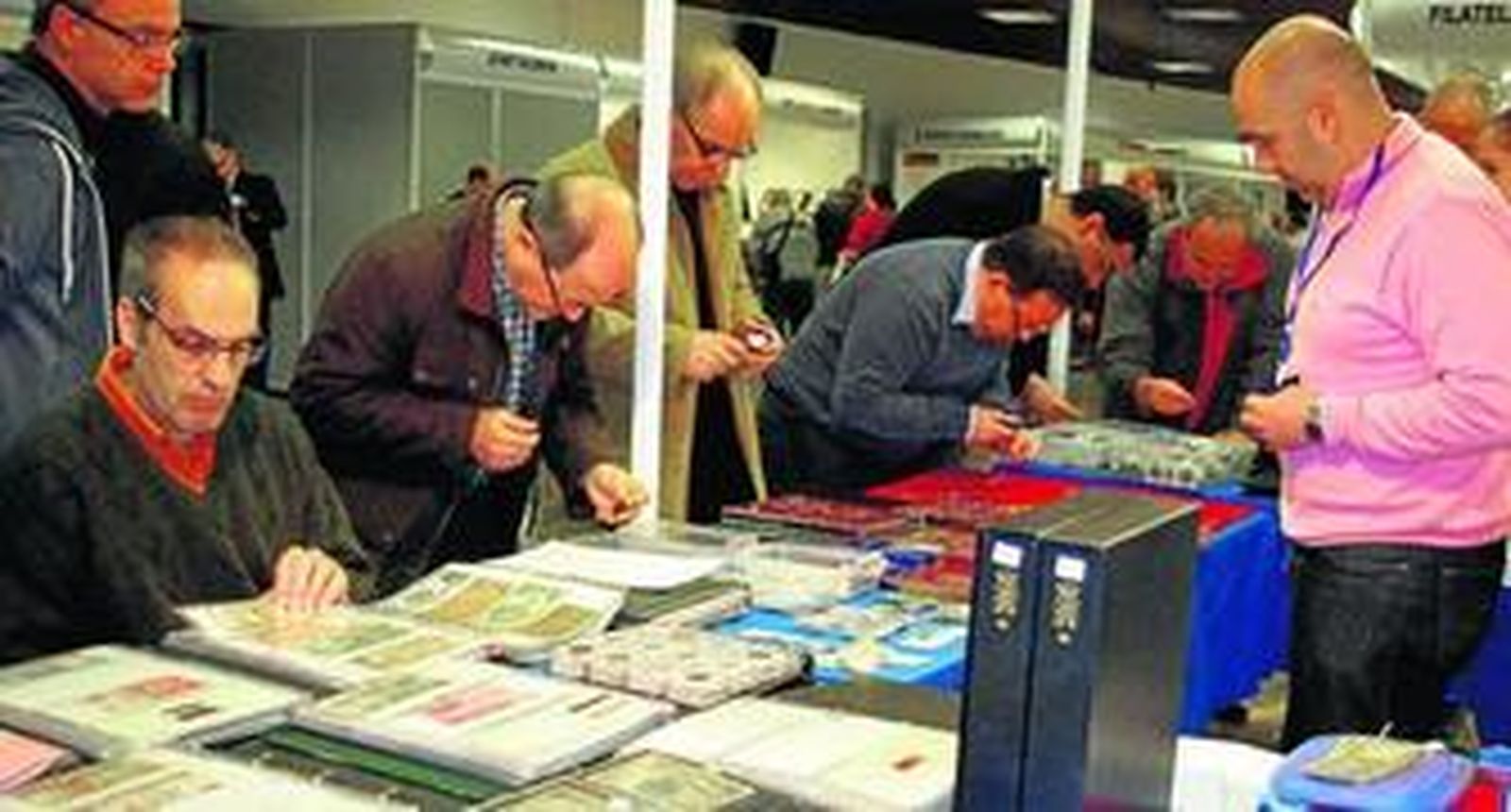 Asistentes a la muestra, ayer, en Torremolinos.