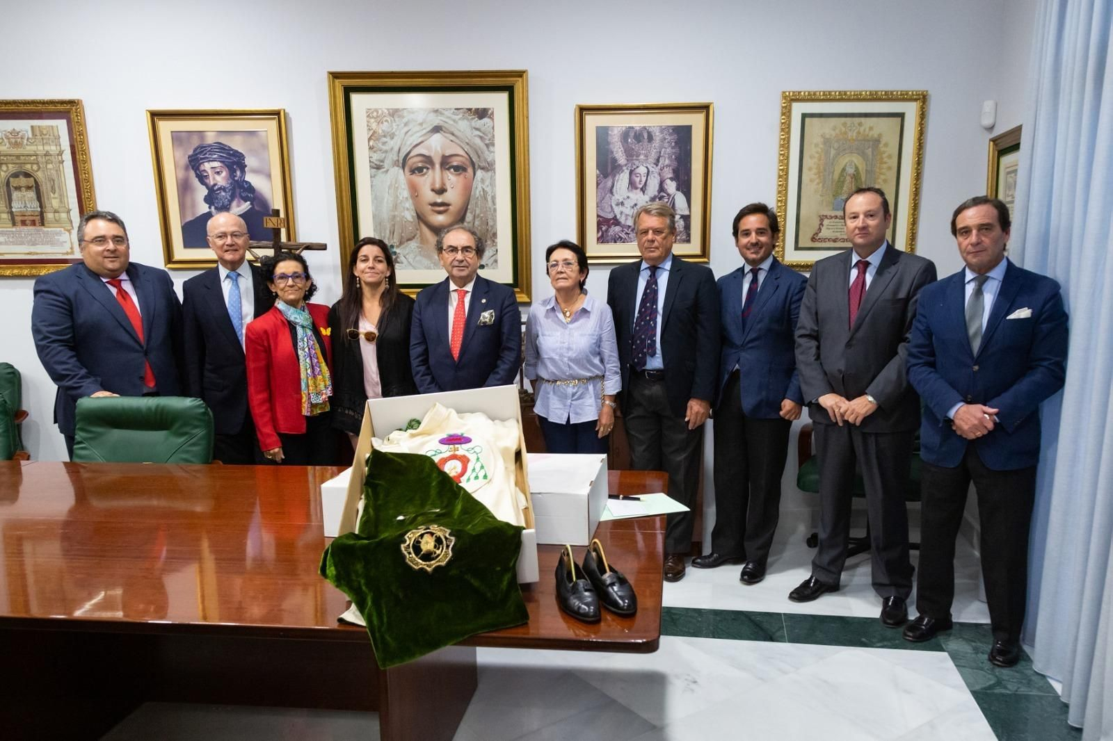 Un momento de la entrega de las pertenencias de Joselito El Gallo.