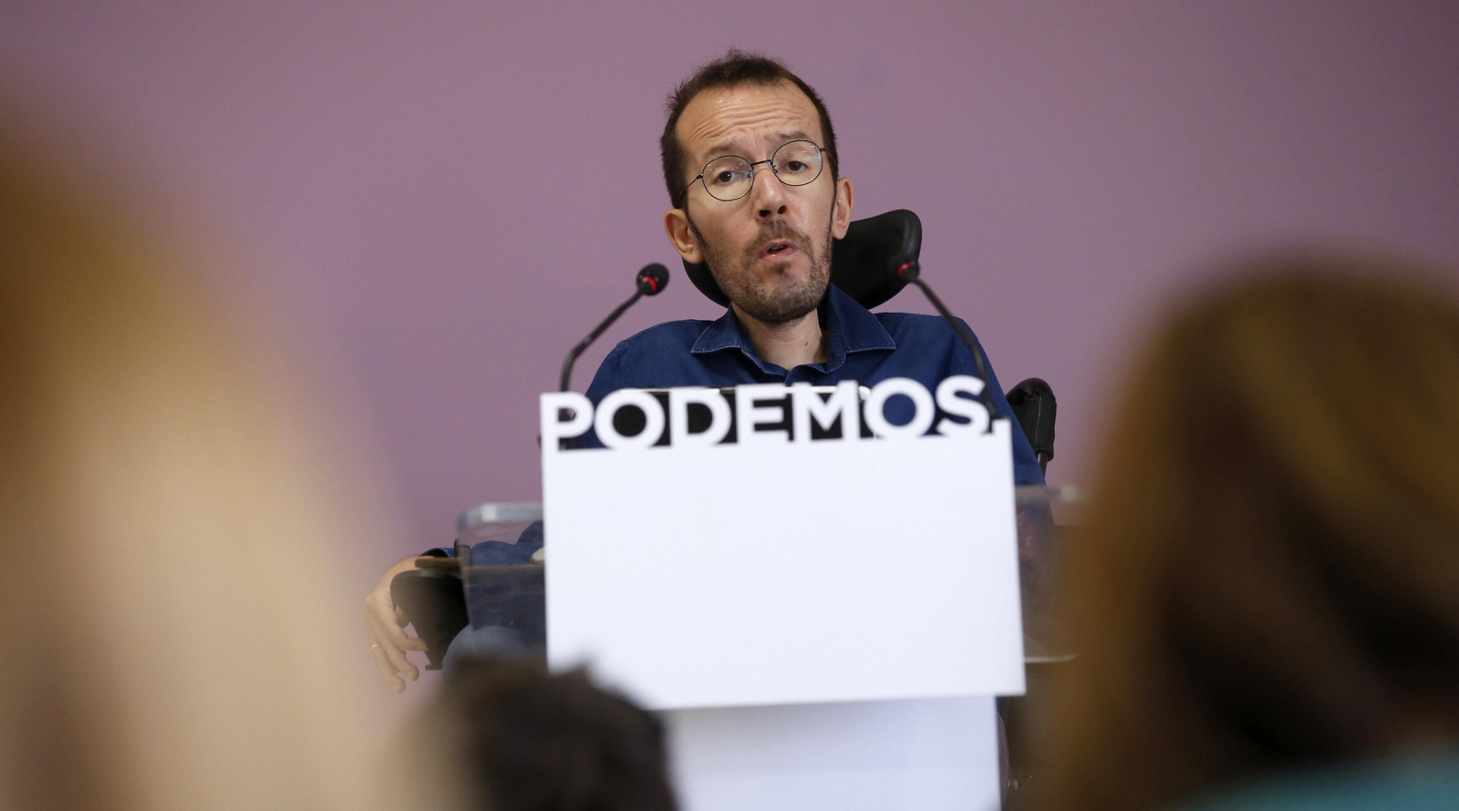 Echenique en una rueda de prensa.