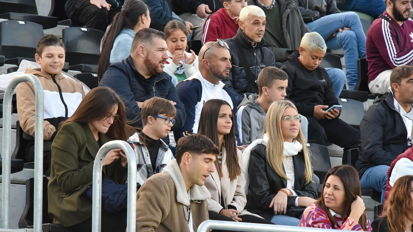 Búscate durante el Balona - UCAM Murcia en el Ciudad de La Línea