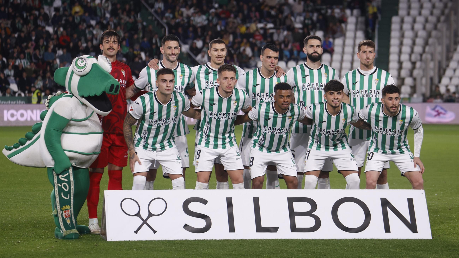 El once inicial del Córdoba CF en el partido ante el Cádiz disputado en El Arcángel. El once inicial del Córdoba CF en el partido ante el Cádiz disputado en El Arcángel.
