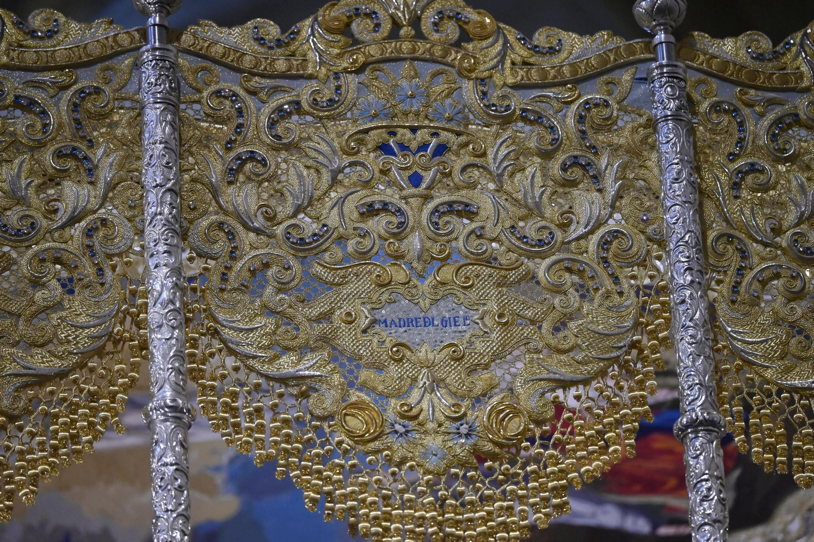 Las mejores imágenes del nuevo palio de la Virgen de la Alegría de Córdoba